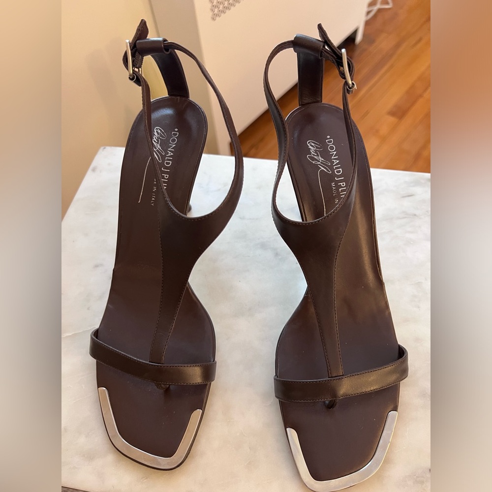Brown Donald Pliners size 10. Almost new condition